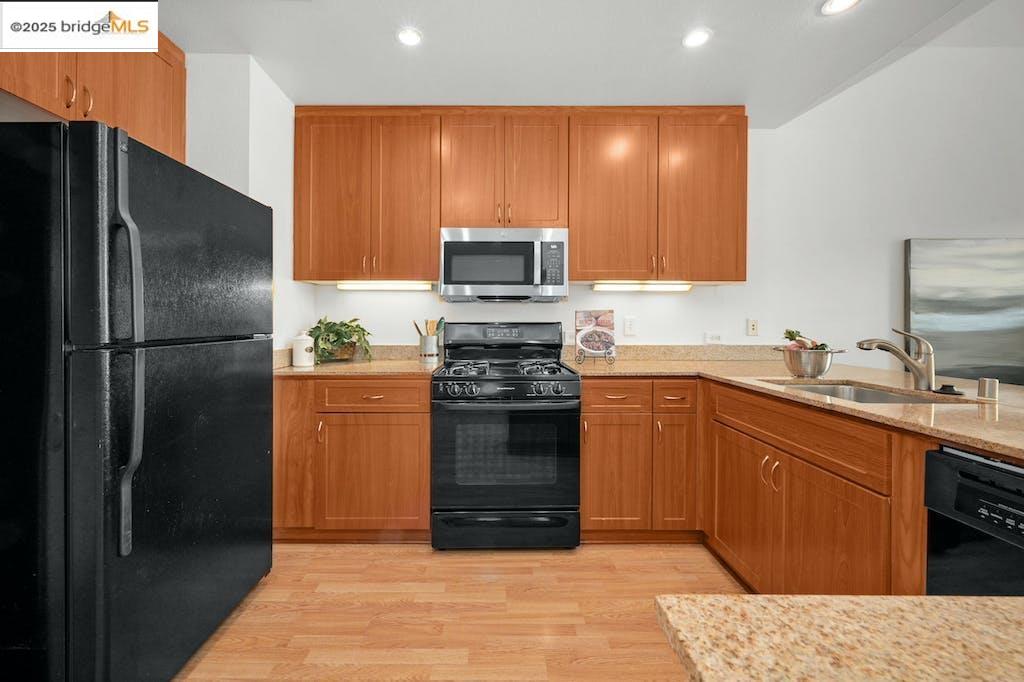 Detail Gallery Image 11 of 46 For 5855 Horton St #715,  Emeryville,  CA 94608 - 1 Beds | 1 Baths