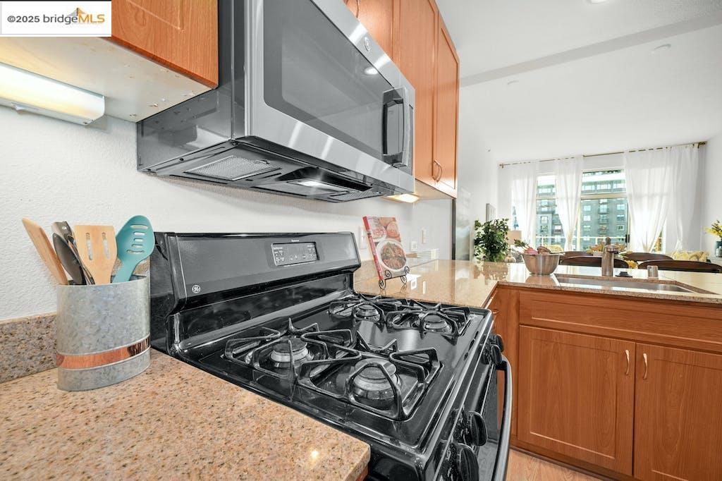 Detail Gallery Image 12 of 46 For 5855 Horton St #715,  Emeryville,  CA 94608 - 1 Beds | 1 Baths
