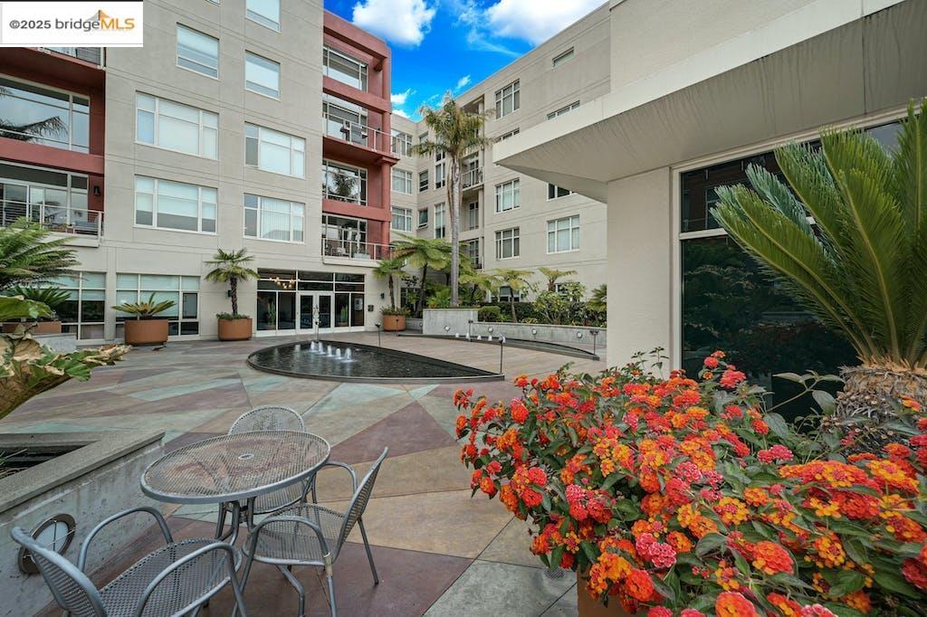 Detail Gallery Image 27 of 46 For 5855 Horton St #715,  Emeryville,  CA 94608 - 1 Beds | 1 Baths