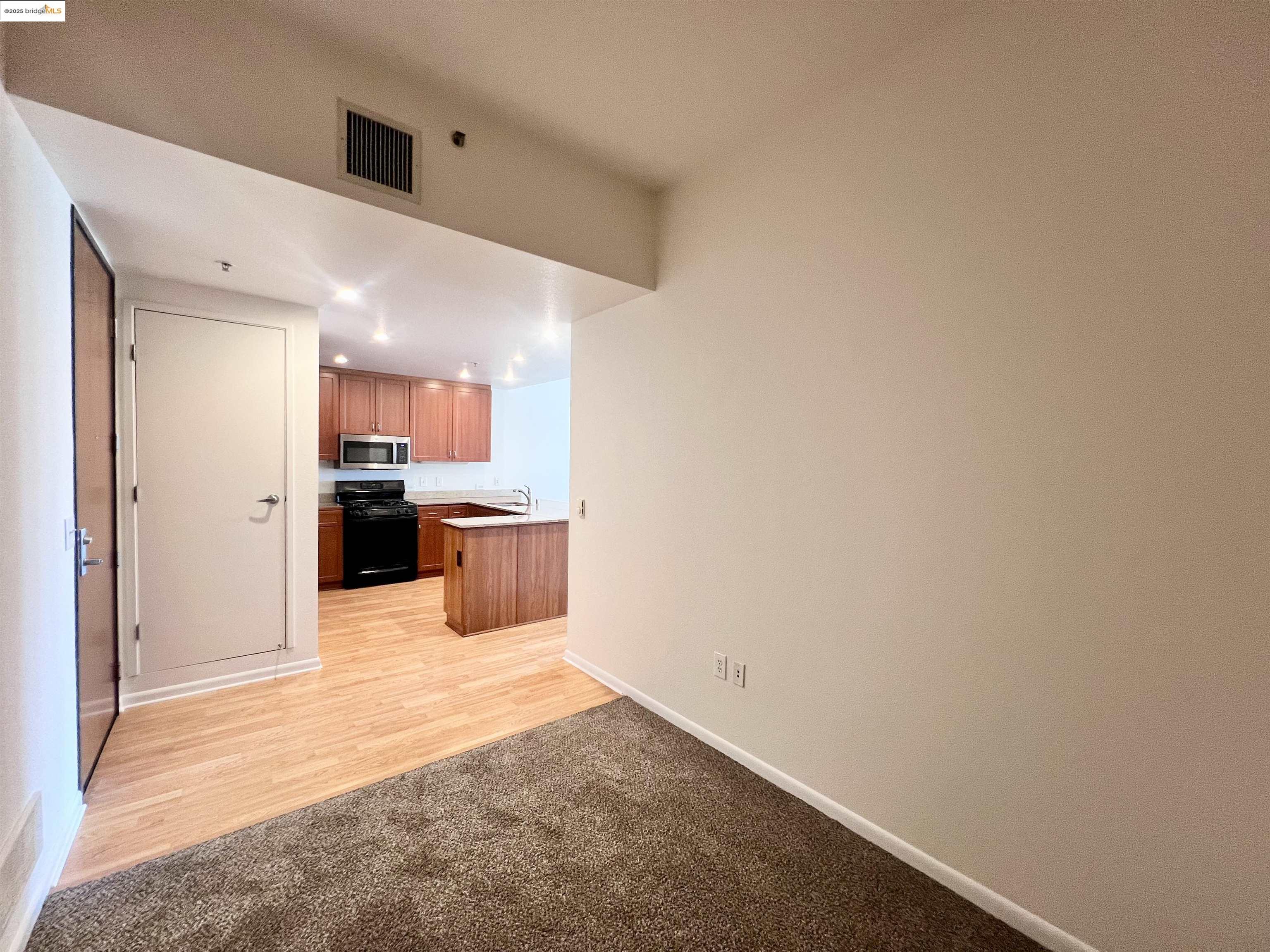 Detail Gallery Image 30 of 46 For 5855 Horton St #715,  Emeryville,  CA 94608 - 1 Beds | 1 Baths