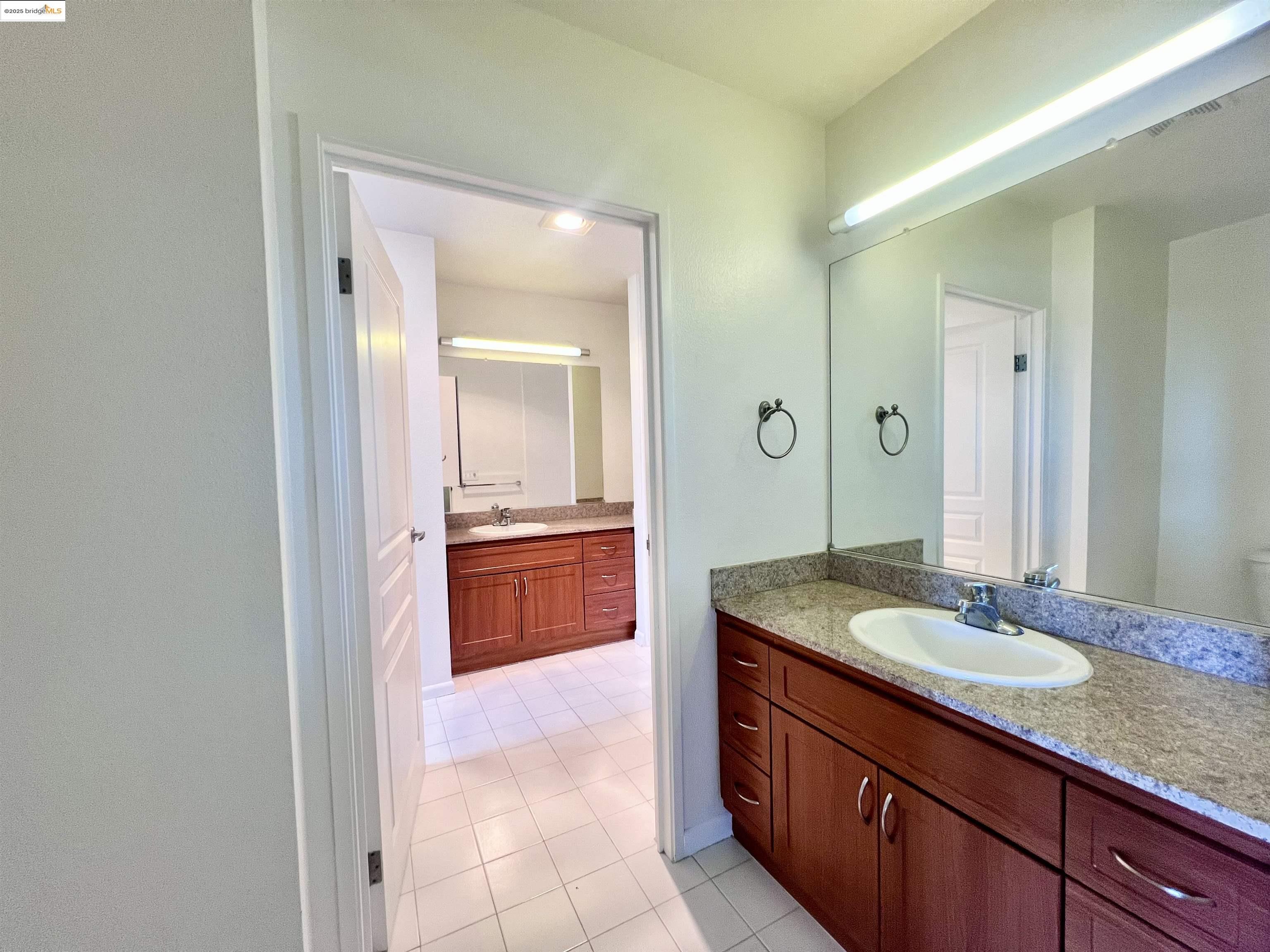 Detail Gallery Image 39 of 46 For 5855 Horton St #715,  Emeryville,  CA 94608 - 1 Beds | 1 Baths