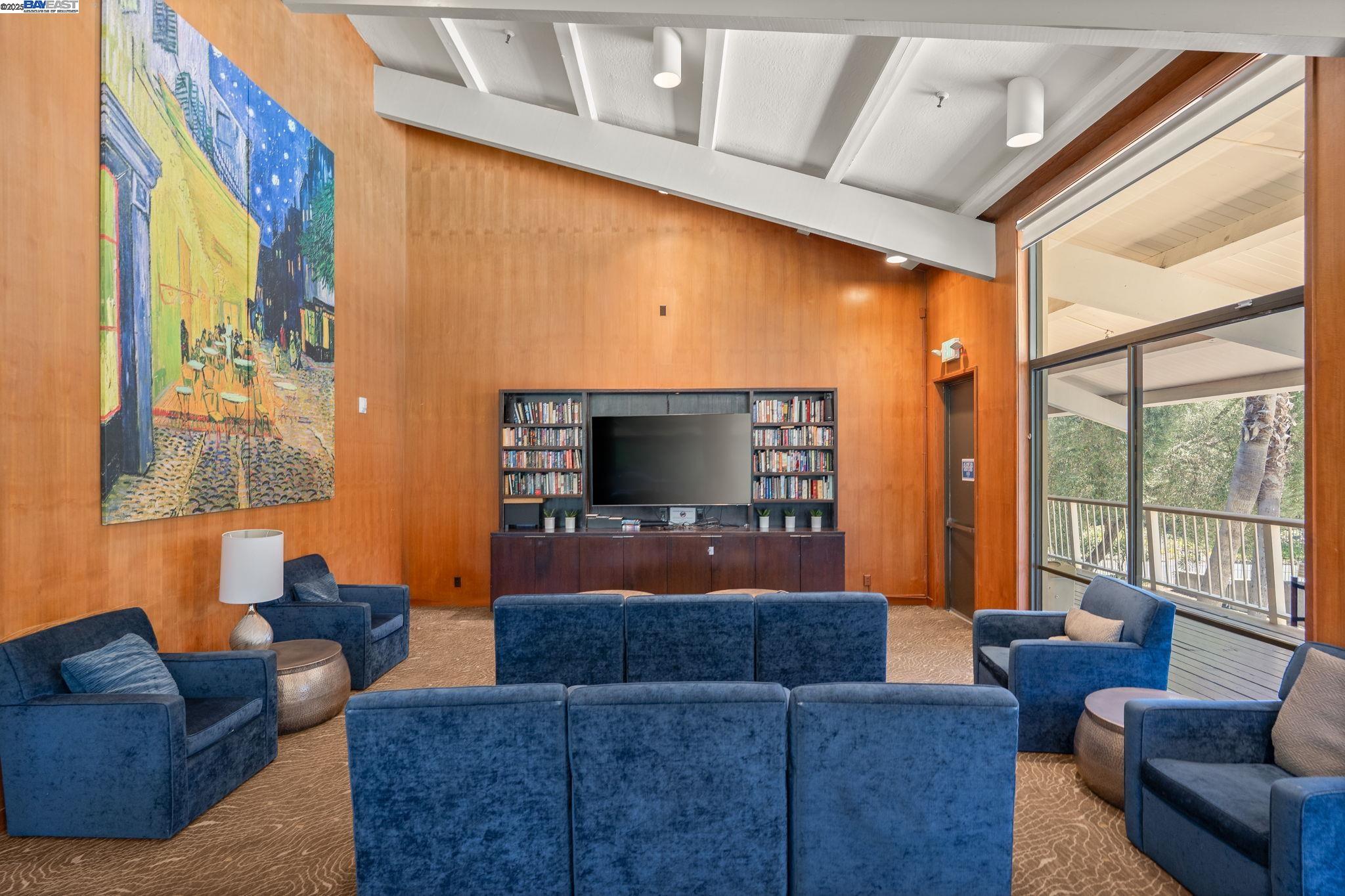 Detail Gallery Image 14 of 18 For 300 N Civic Dr #403,  Walnut Creek,  CA 94596 - 1 Beds | 1 Baths