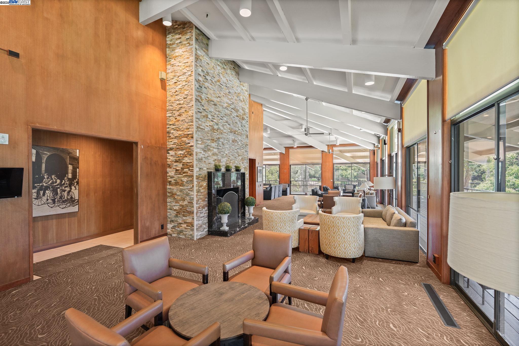 Detail Gallery Image 16 of 18 For 300 N Civic Dr #403,  Walnut Creek,  CA 94596 - 1 Beds | 1 Baths