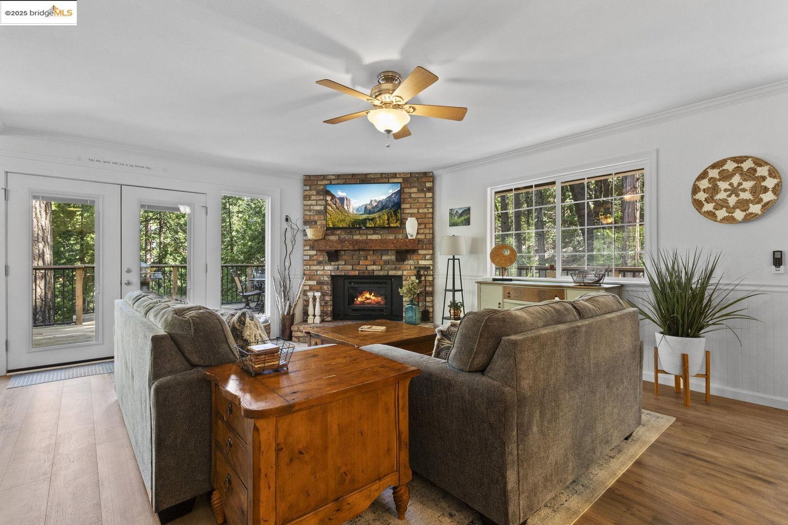 Detail Gallery Image 12 of 49 For 23565 Lakewood Dr, Twain Harte,  CA 95383 - 3 Beds | 2 Baths