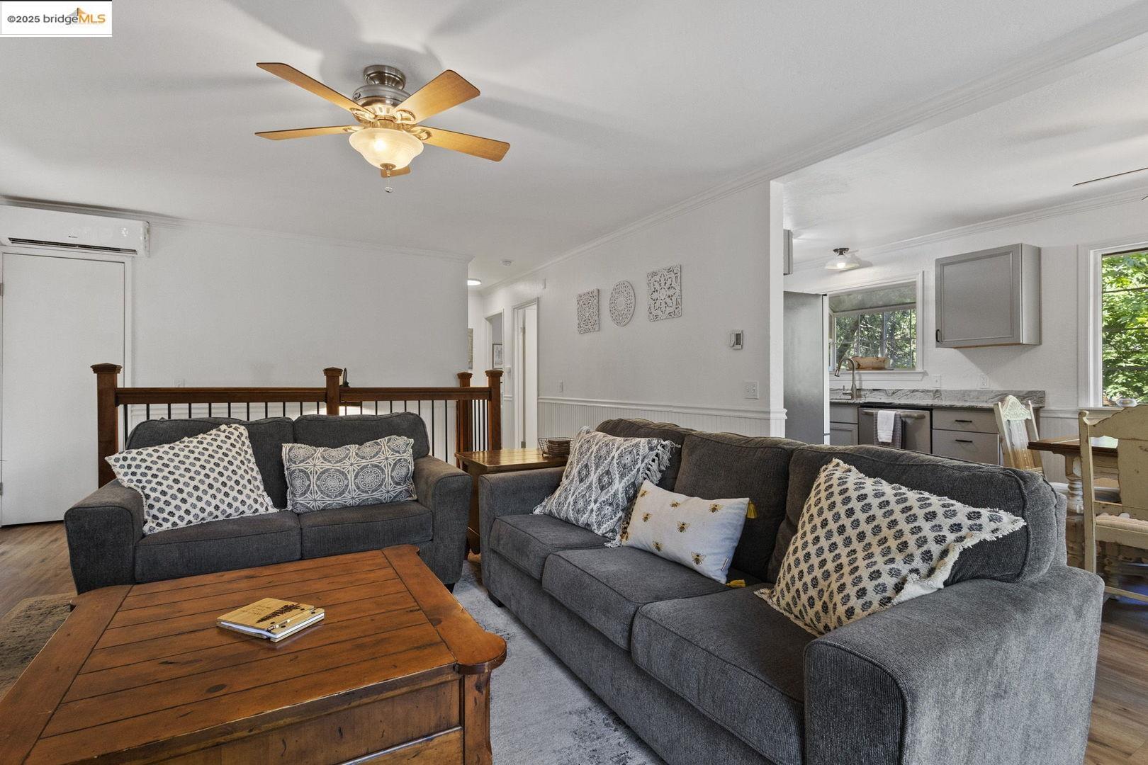 Detail Gallery Image 3 of 49 For 23565 Lakewood Dr, Twain Harte,  CA 95383 - 3 Beds | 2 Baths