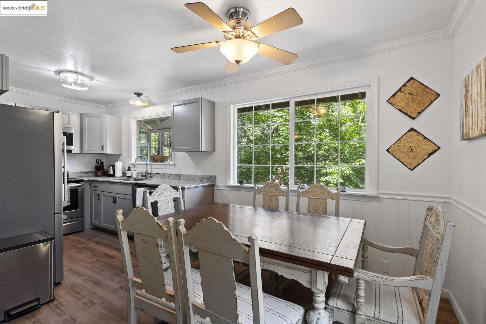 Detail Gallery Image 10 of 49 For 23565 Lakewood Dr, Twain Harte,  CA 95383 - 3 Beds | 2 Baths