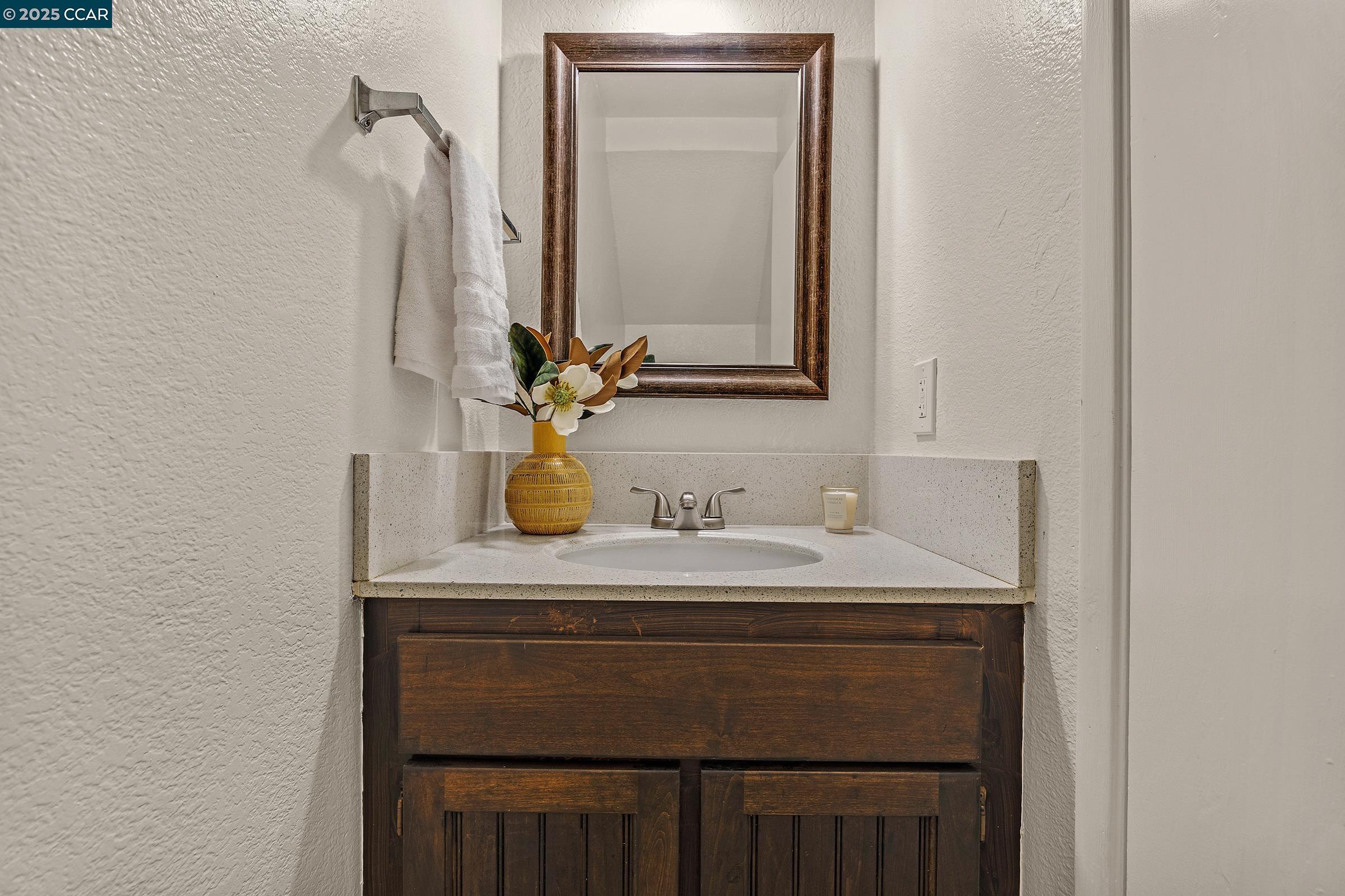 Detail Gallery Image 15 of 41 For 1668 Parkside Dr, Walnut Creek,  CA 94597 - 2 Beds | 2/1 Baths