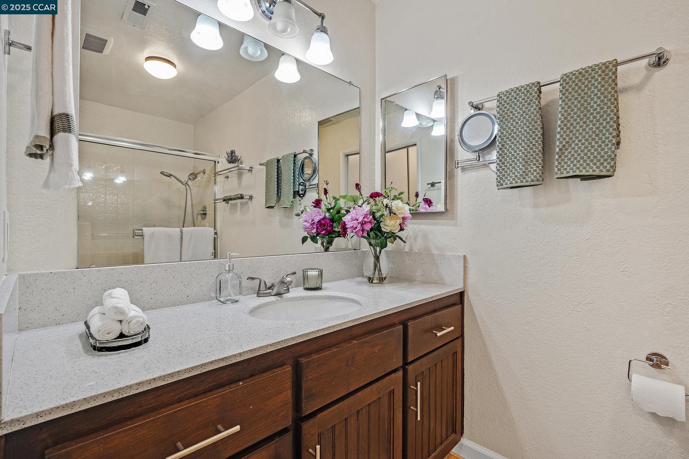 Detail Gallery Image 23 of 41 For 1668 Parkside Dr, Walnut Creek,  CA 94597 - 2 Beds | 2/1 Baths