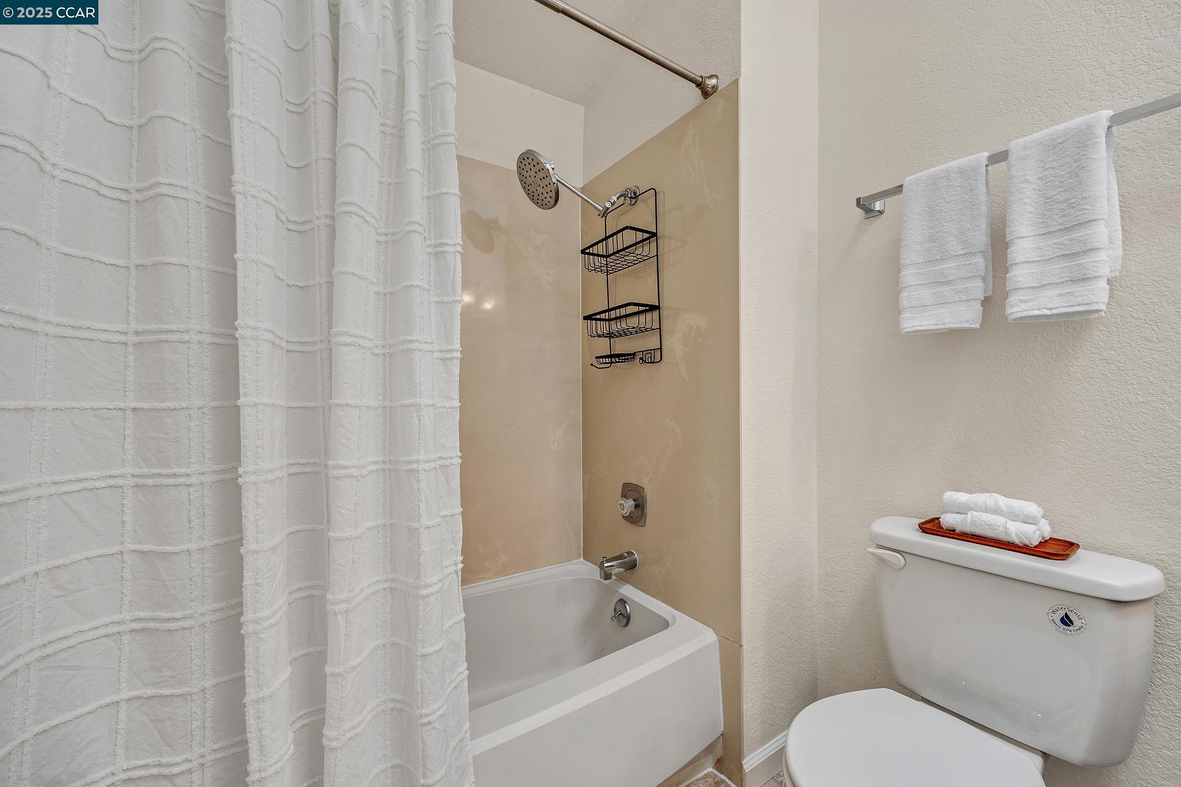 Detail Gallery Image 31 of 41 For 1668 Parkside Dr, Walnut Creek,  CA 94597 - 2 Beds | 2/1 Baths
