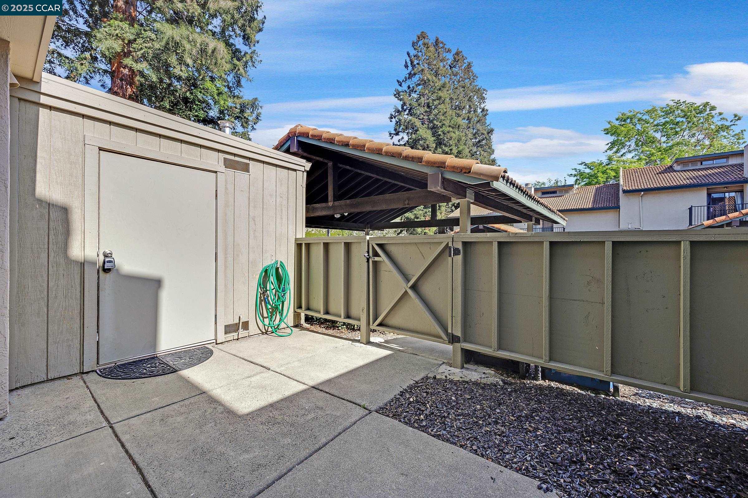 Detail Gallery Image 34 of 41 For 1668 Parkside Dr, Walnut Creek,  CA 94597 - 2 Beds | 2/1 Baths