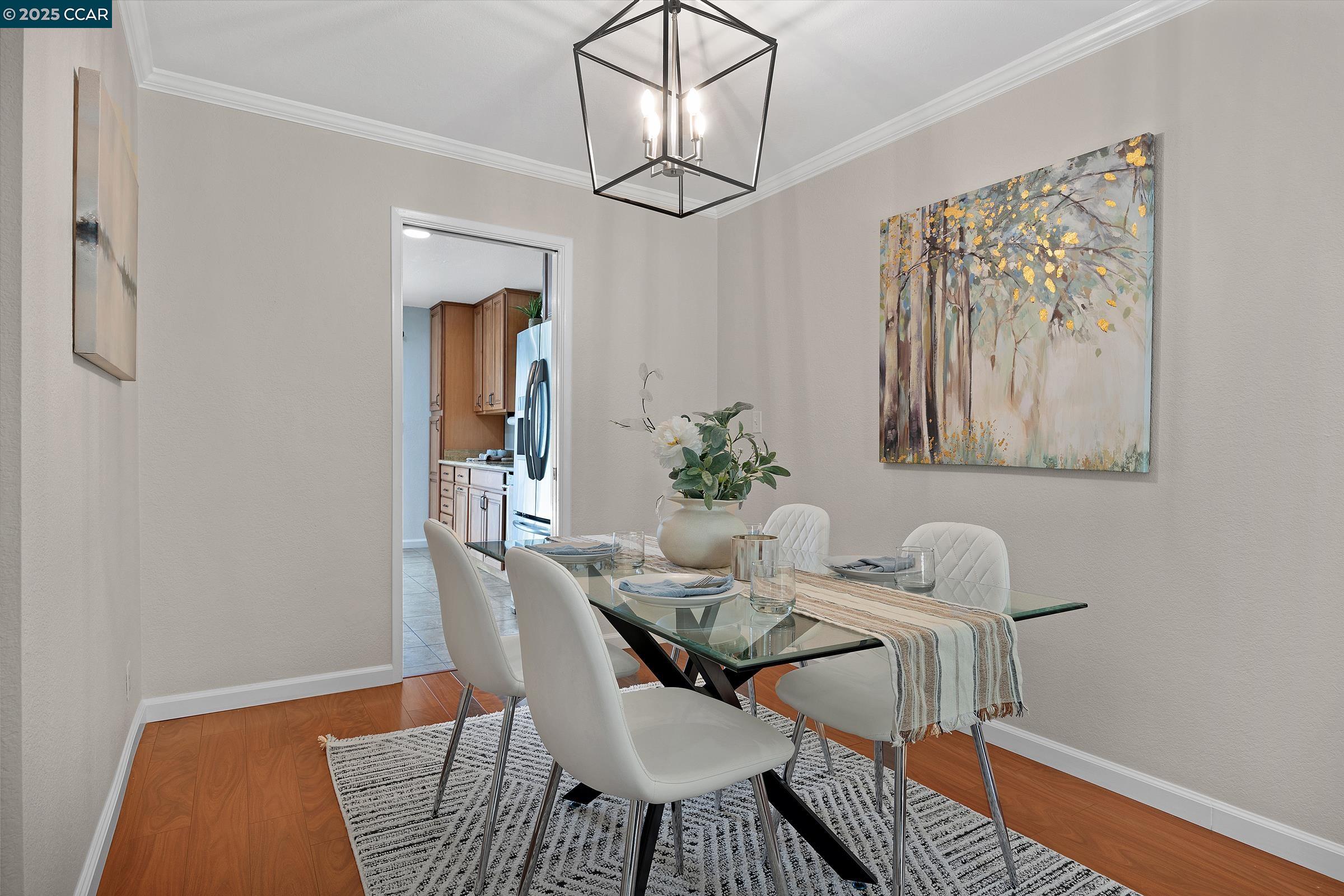 Detail Gallery Image 5 of 41 For 1668 Parkside Dr, Walnut Creek,  CA 94597 - 2 Beds | 2/1 Baths