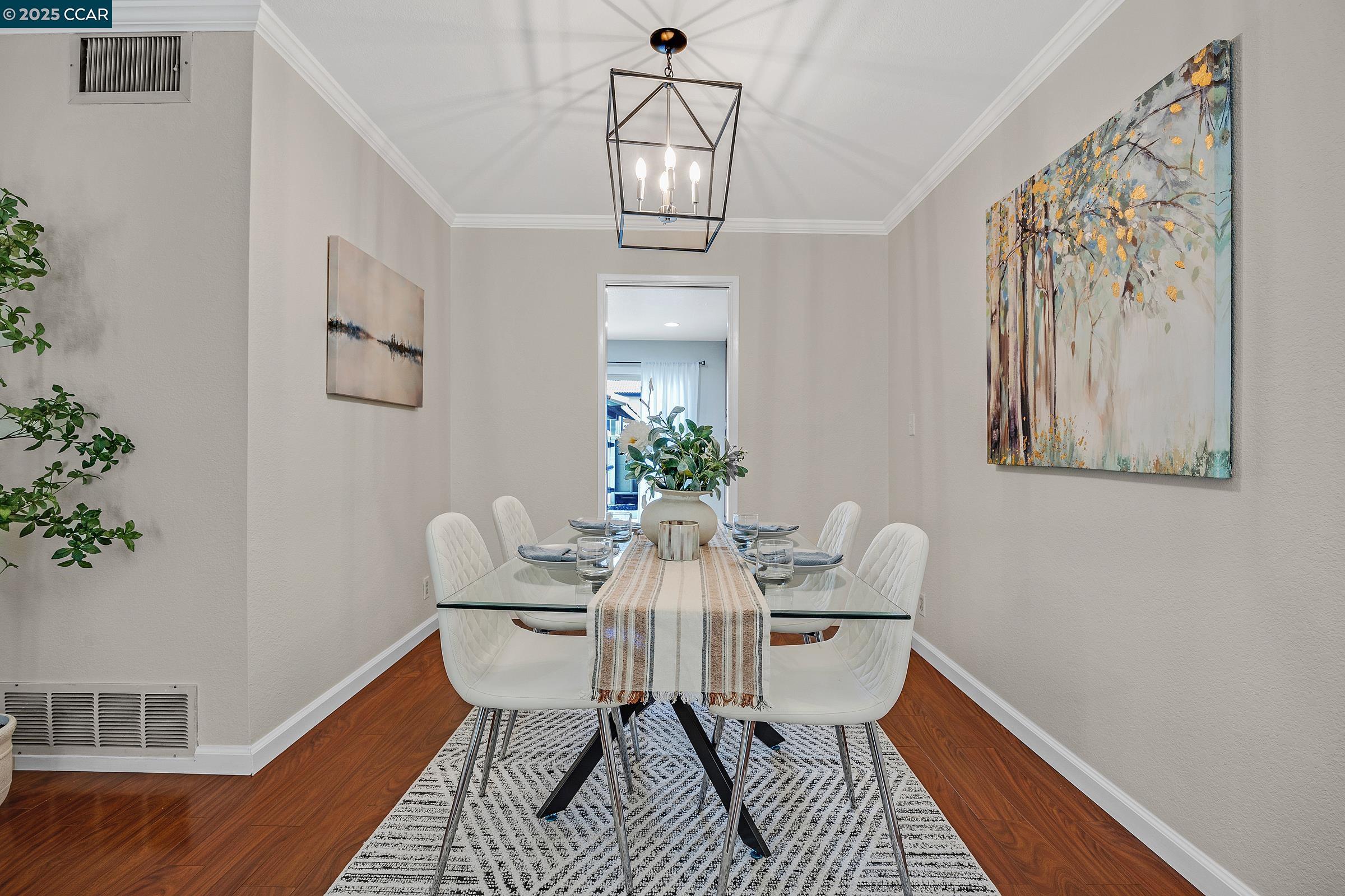 Detail Gallery Image 6 of 41 For 1668 Parkside Dr, Walnut Creek,  CA 94597 - 2 Beds | 2/1 Baths