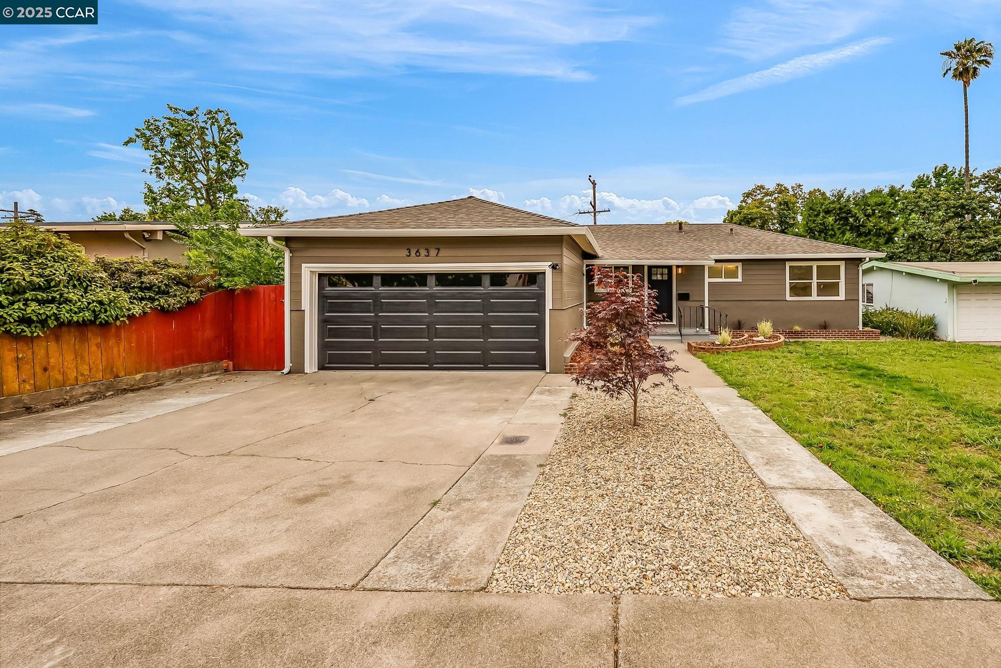 Detail Gallery Image 1 of 24 For 3637 Hazelwood St, Vallejo,  CA 94591 - 3 Beds | 2 Baths