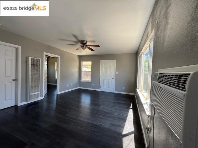 Detail Gallery Image 4 of 14 For 504 W 15th St, Antioch,  CA 94509 - 2 Beds | 1 Baths