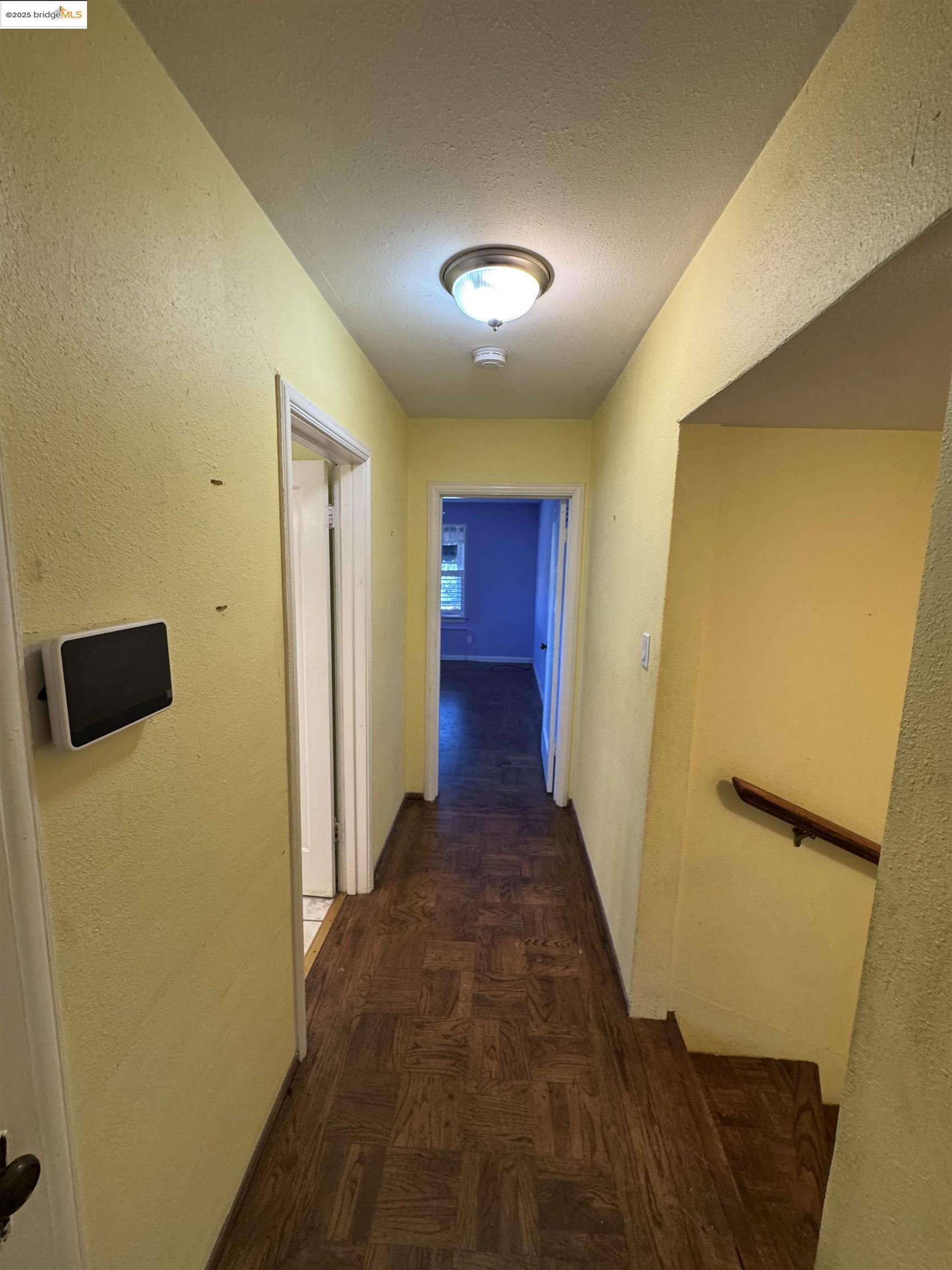 Detail Gallery Image 18 of 40 For 2701 Oliver Ave, Oakland,  CA 94605 - 2 Beds | 1/1 Baths