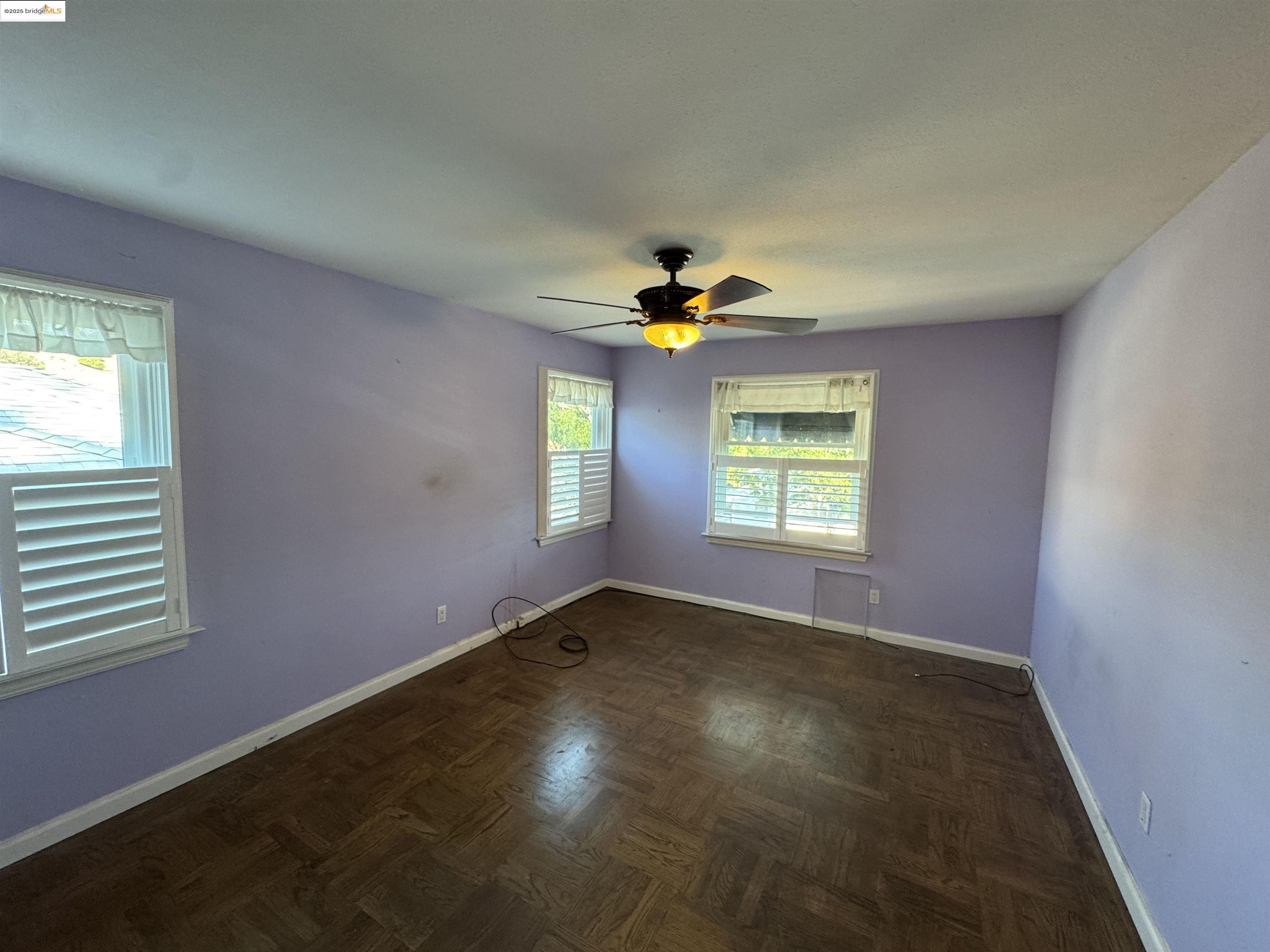 Detail Gallery Image 20 of 40 For 2701 Oliver Ave, Oakland,  CA 94605 - 2 Beds | 1/1 Baths