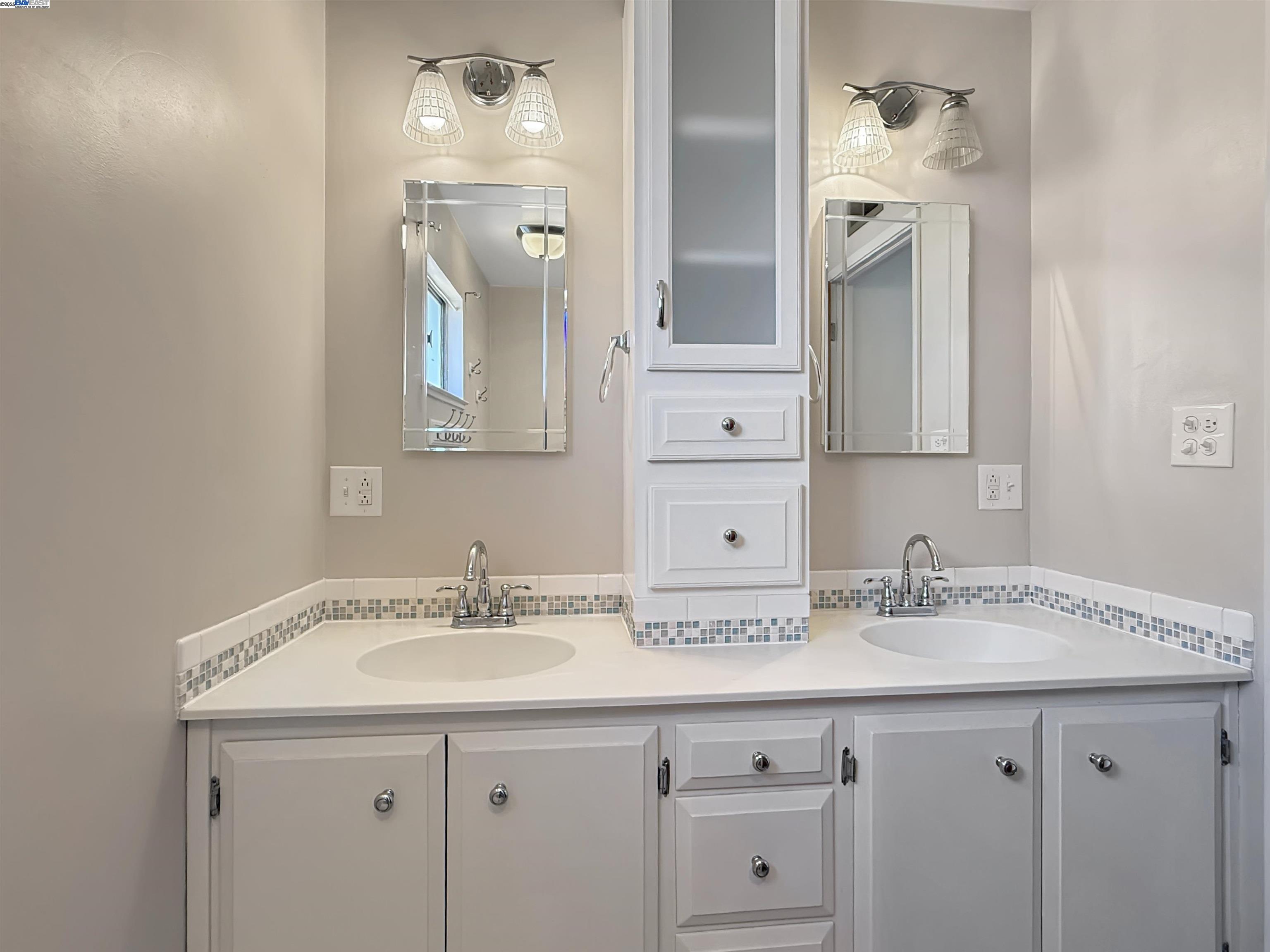 Detail Gallery Image 13 of 28 For 33845 Washington Ave, Union City,  CA 94587 - 3 Beds | 2 Baths