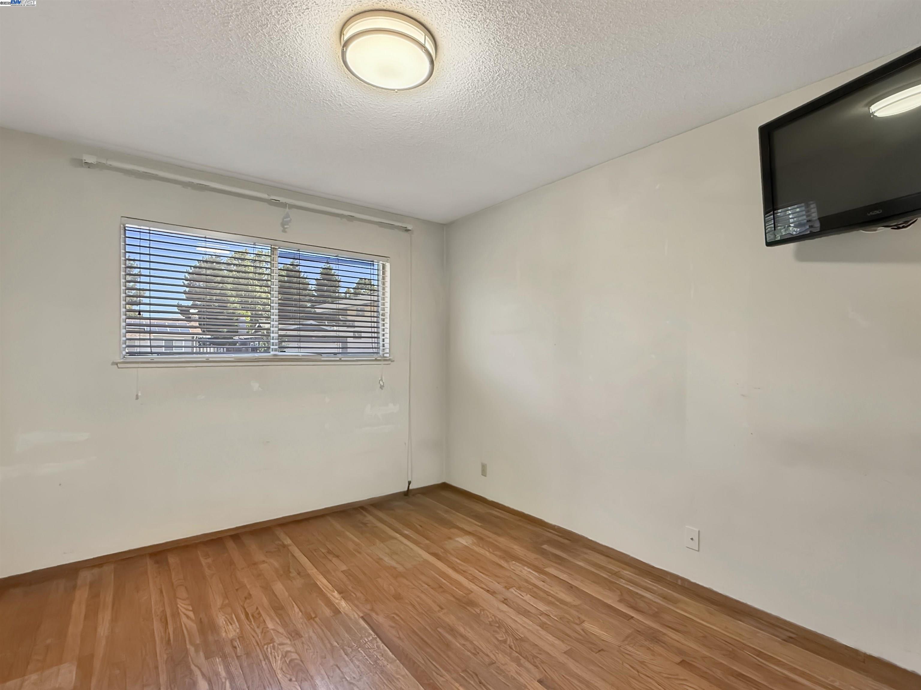 Detail Gallery Image 20 of 28 For 33845 Washington Ave, Union City,  CA 94587 - 3 Beds | 2 Baths