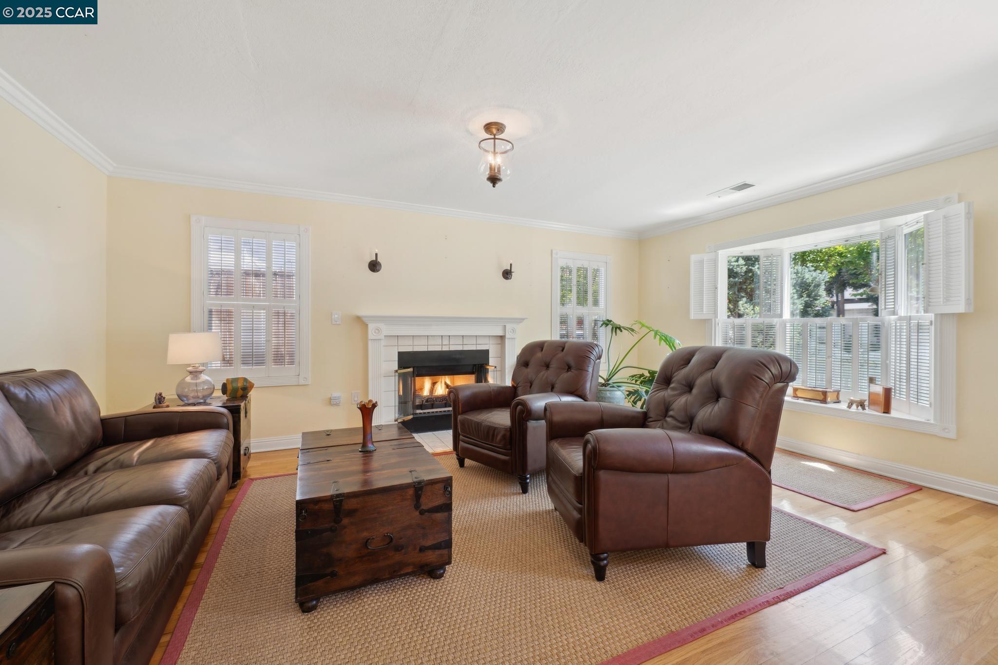 Detail Gallery Image 11 of 40 For 321 F Street, Martinez,  CA 94553-3133 - 3 Beds | 2 Baths