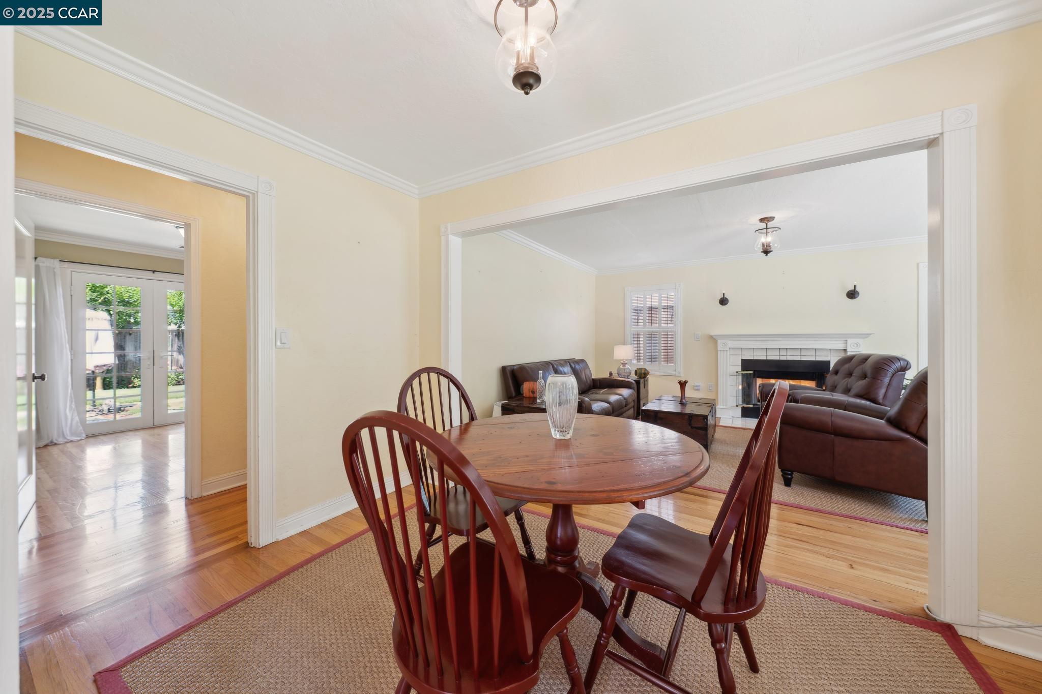 Detail Gallery Image 12 of 40 For 321 F Street, Martinez,  CA 94553-3133 - 3 Beds | 2 Baths