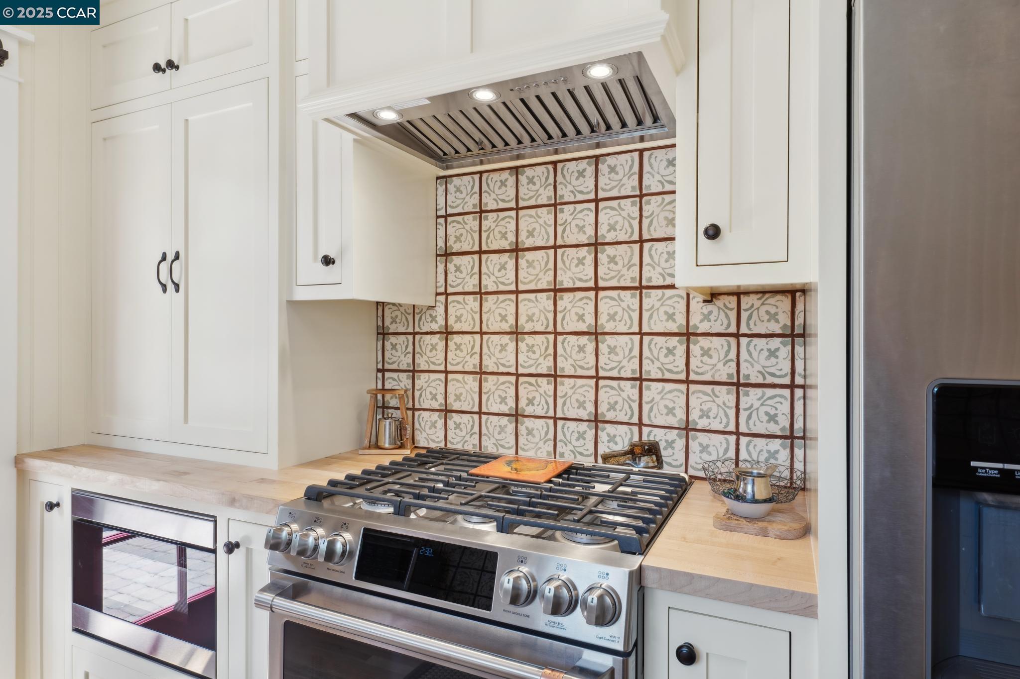Detail Gallery Image 15 of 40 For 321 F Street, Martinez,  CA 94553-3133 - 3 Beds | 2 Baths