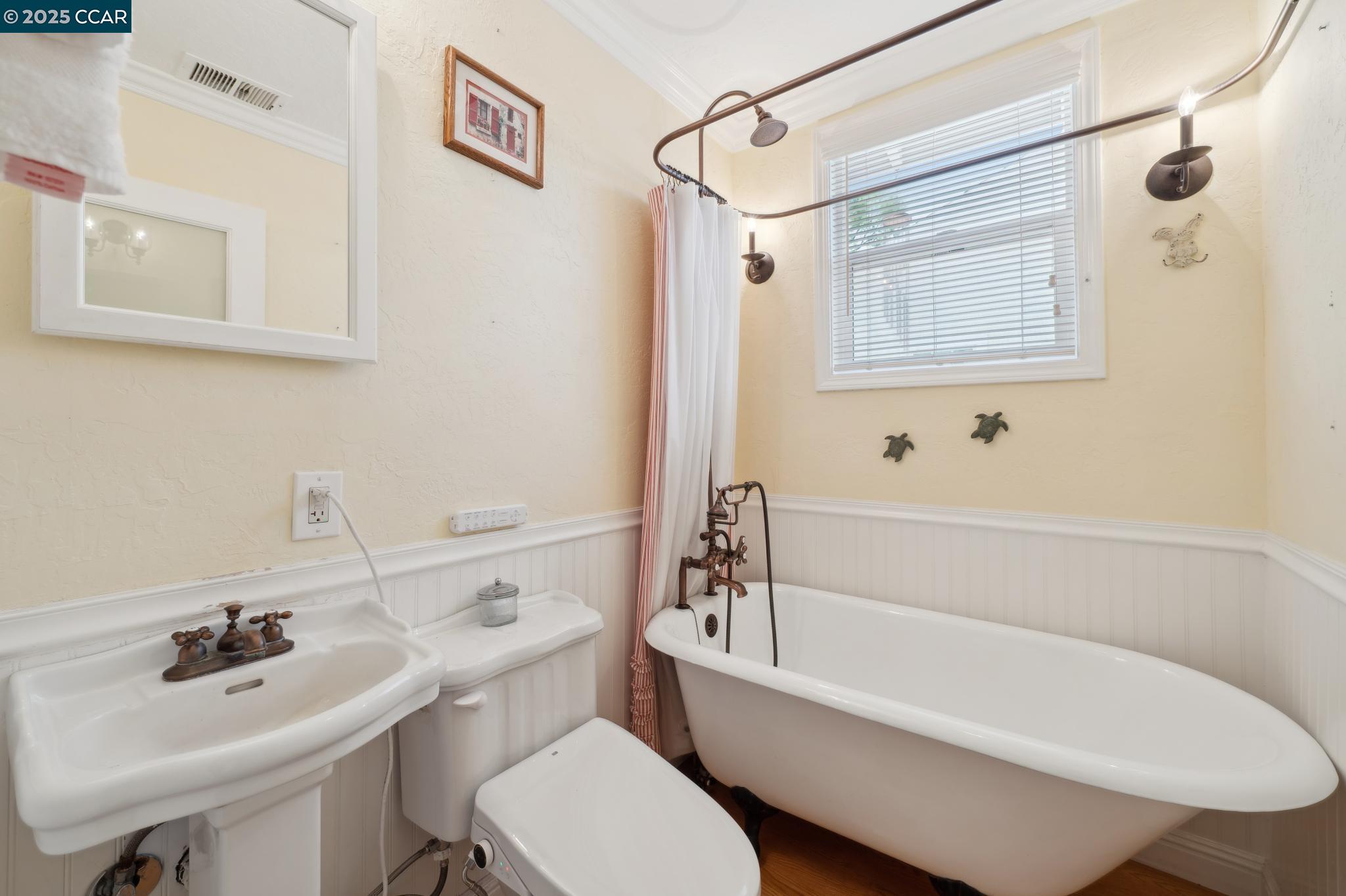 Detail Gallery Image 19 of 40 For 321 F Street, Martinez,  CA 94553-3133 - 3 Beds | 2 Baths