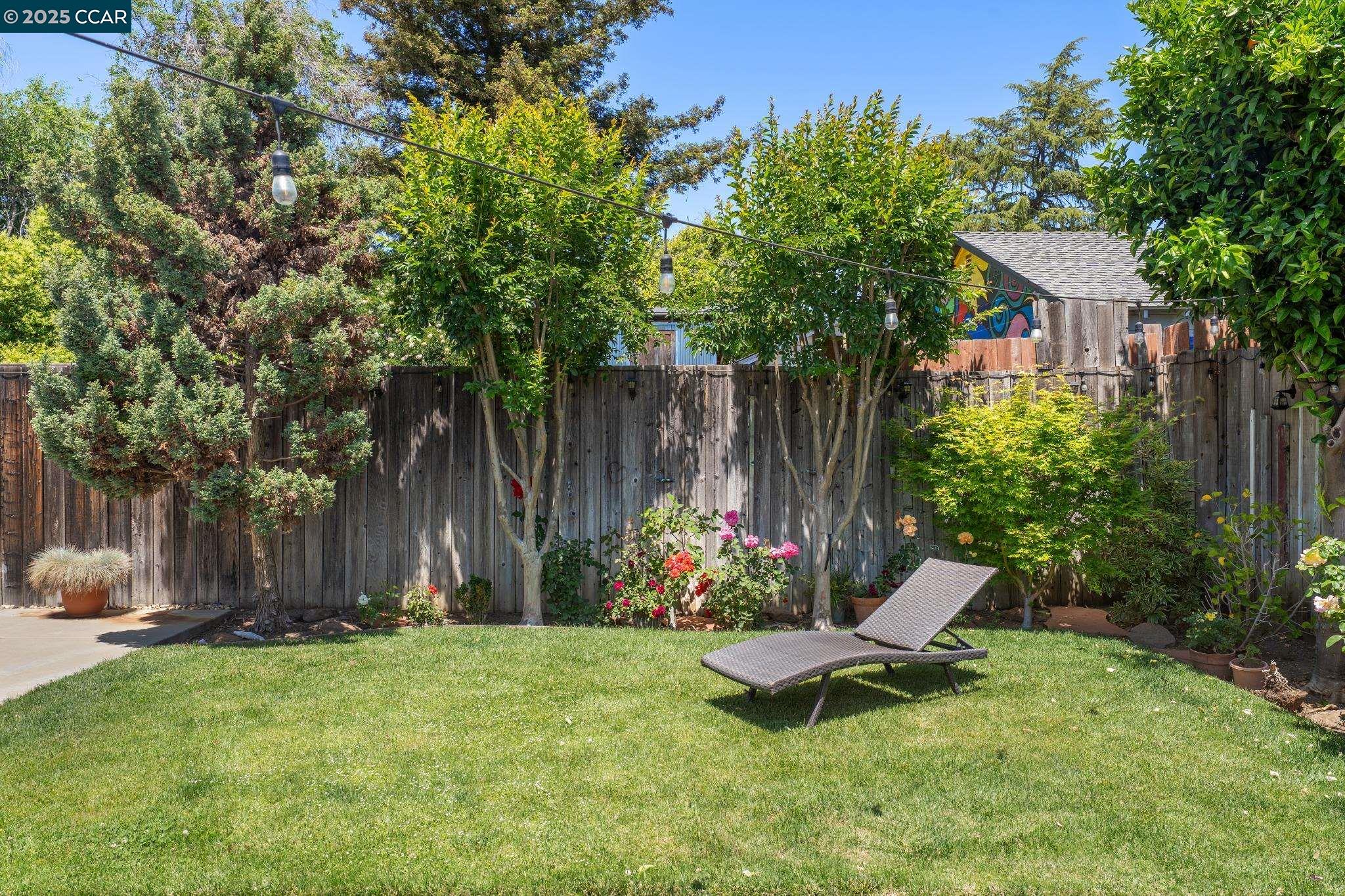 Detail Gallery Image 32 of 40 For 321 F Street, Martinez,  CA 94553-3133 - 3 Beds | 2 Baths