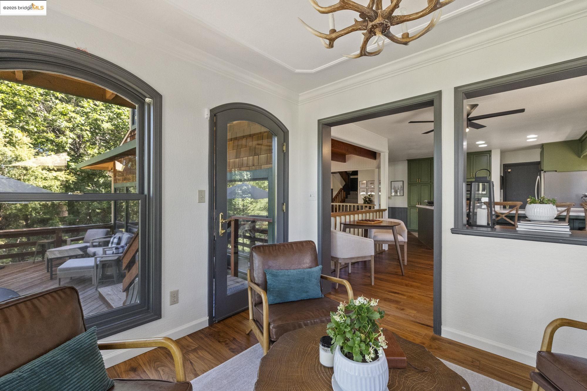 Detail Gallery Image 11 of 36 For 23009 Red Wing Trl, Twain Harte,  CA 95383 - 3 Beds | 3 Baths