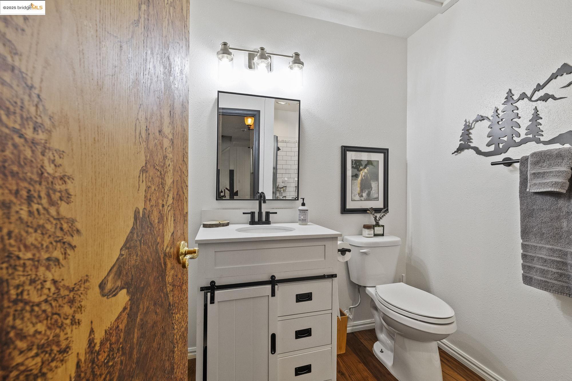 Detail Gallery Image 20 of 36 For 23009 Red Wing Trl, Twain Harte,  CA 95383 - 3 Beds | 3 Baths