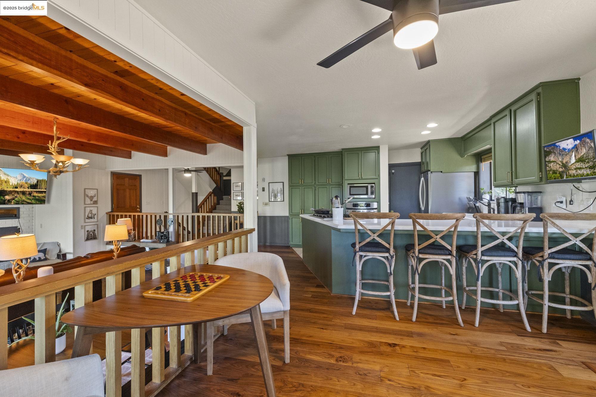 Detail Gallery Image 8 of 36 For 23009 Red Wing Trl, Twain Harte,  CA 95383 - 3 Beds | 3 Baths
