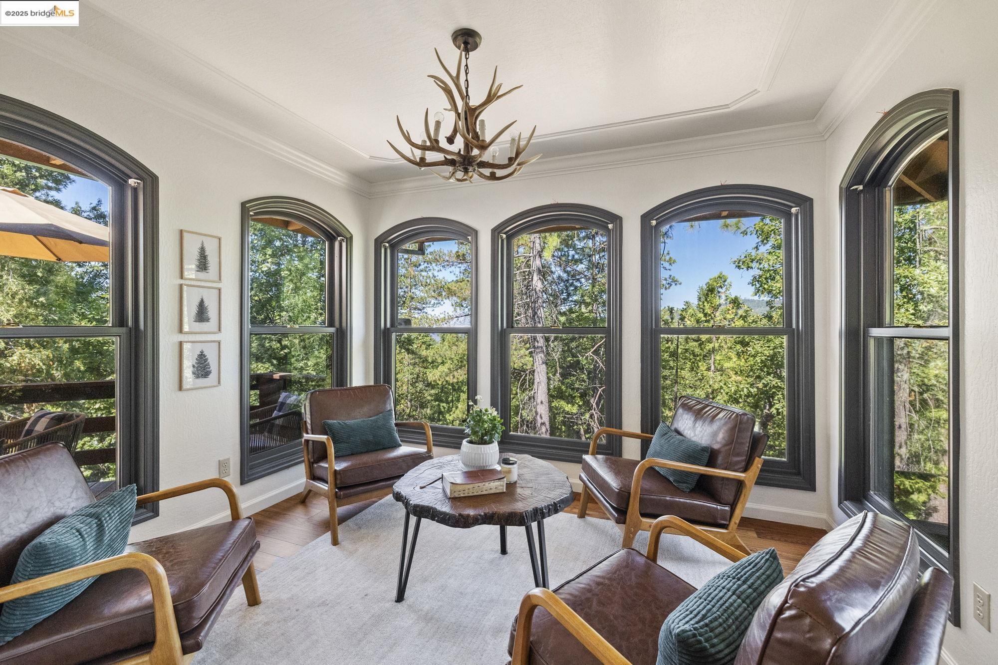 Detail Gallery Image 10 of 36 For 23009 Red Wing Trl, Twain Harte,  CA 95383 - 3 Beds | 3 Baths