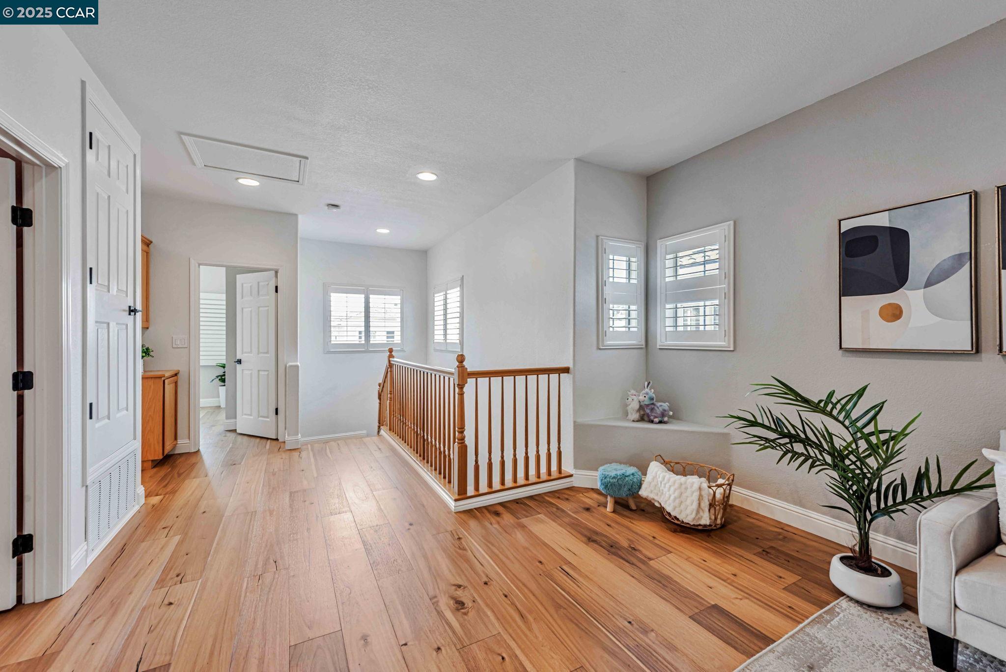 Detail Gallery Image 15 of 48 For 122 Claremont Crest Ct, San Ramon,  CA 94583 - 4 Beds | 2/1 Baths