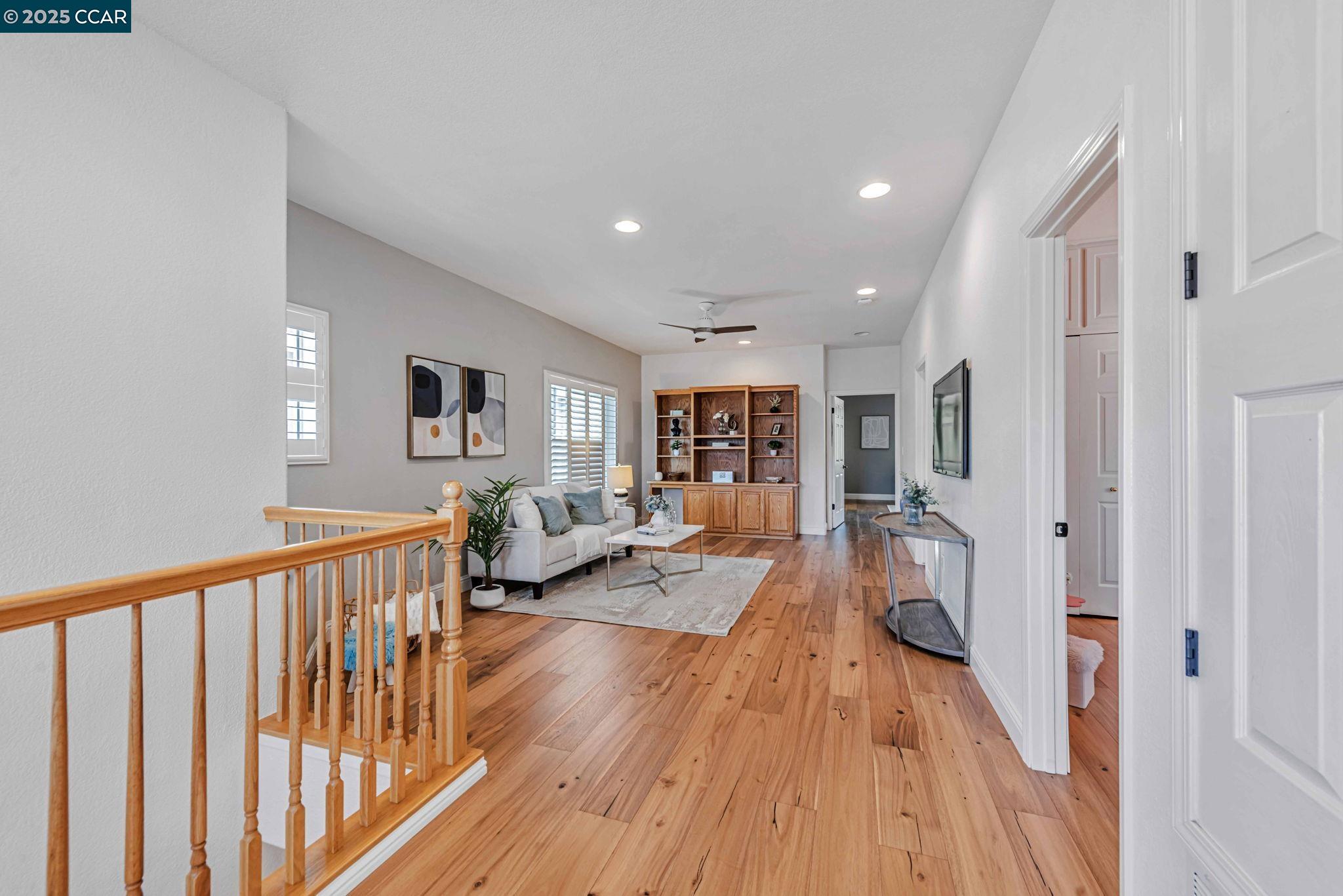 Detail Gallery Image 16 of 48 For 122 Claremont Crest Ct, San Ramon,  CA 94583 - 4 Beds | 2/1 Baths