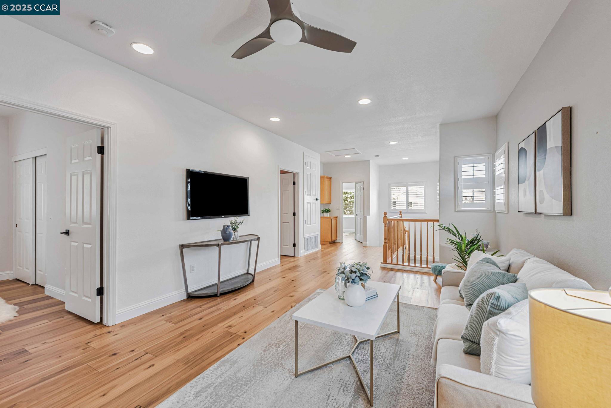 Detail Gallery Image 18 of 48 For 122 Claremont Crest Ct, San Ramon,  CA 94583 - 4 Beds | 2/1 Baths