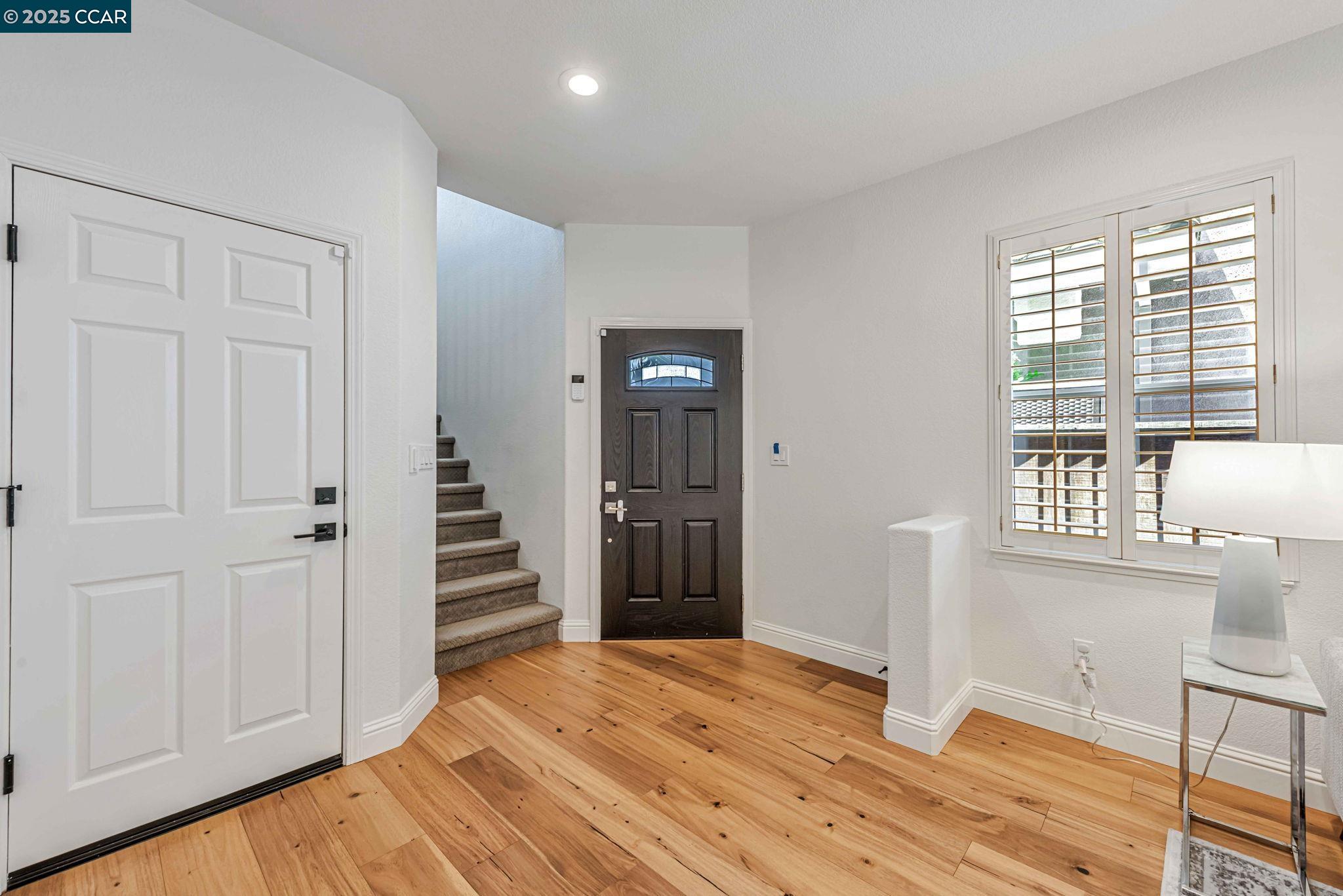 Detail Gallery Image 4 of 48 For 122 Claremont Crest Ct, San Ramon,  CA 94583 - 4 Beds | 2/1 Baths