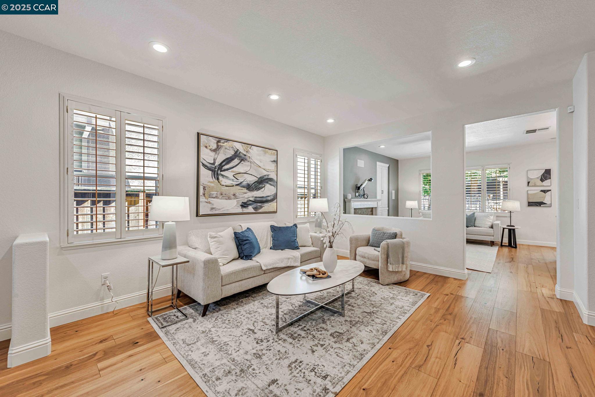 Detail Gallery Image 5 of 48 For 122 Claremont Crest Ct, San Ramon,  CA 94583 - 4 Beds | 2/1 Baths