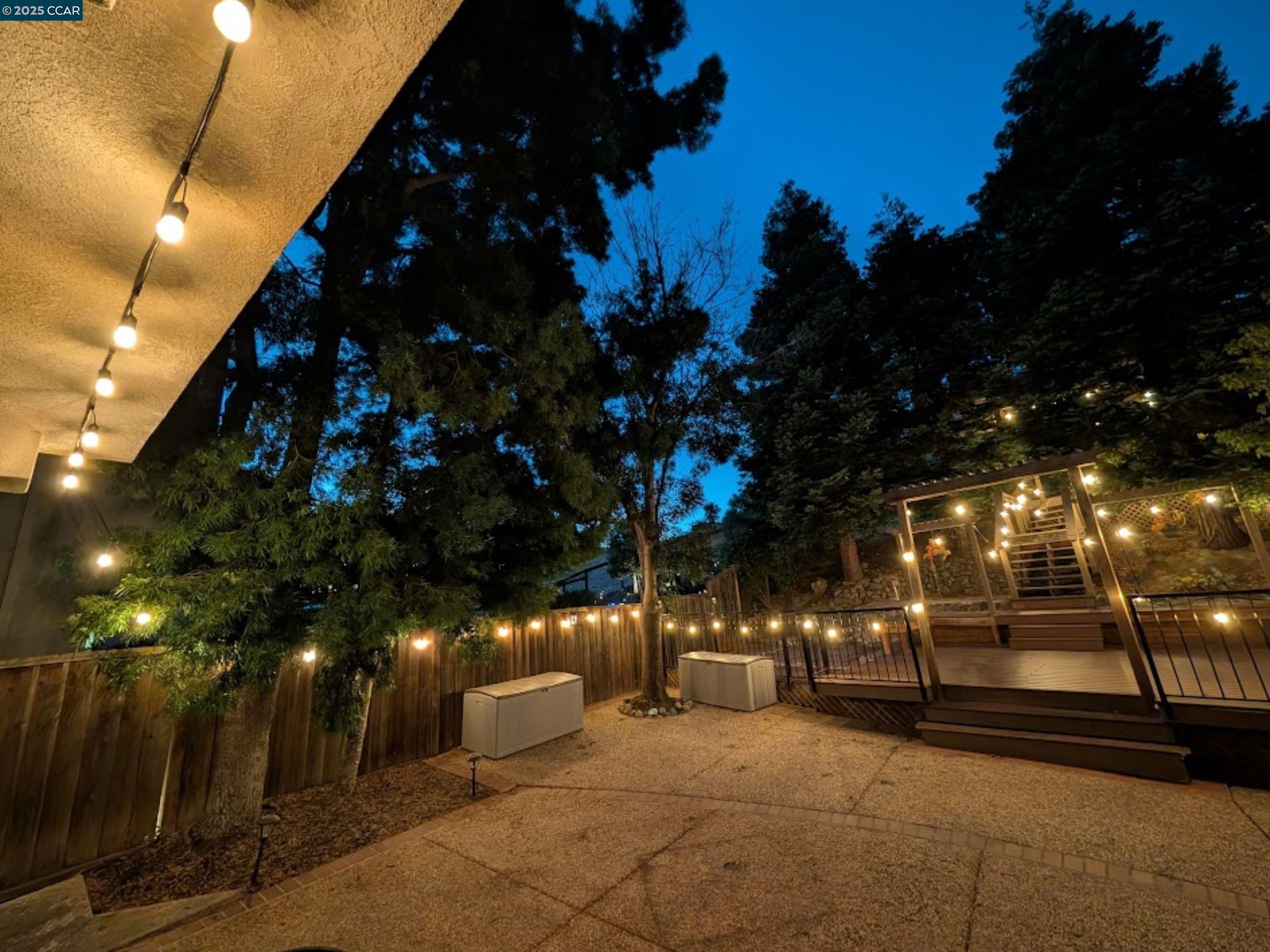 Detail Gallery Image 44 of 48 For 122 Claremont Crest Ct, San Ramon,  CA 94583 - 4 Beds | 2/1 Baths