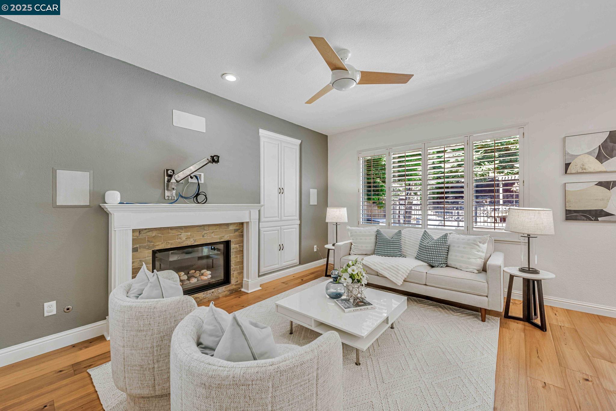 Detail Gallery Image 9 of 48 For 122 Claremont Crest Ct, San Ramon,  CA 94583 - 4 Beds | 2/1 Baths