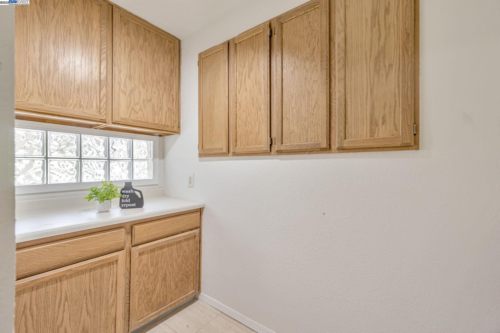Detail Gallery Image 35 of 48 For 52 Mainprice Ct, San Ramon,  CA 94583-2529 - 4 Beds | 3/1 Baths