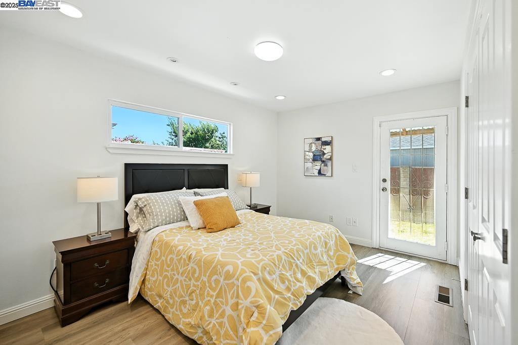 Detail Gallery Image 26 of 60 For 3419 Del Valle Cir, San Leandro,  CA 94578 - 5 Beds | 3 Baths