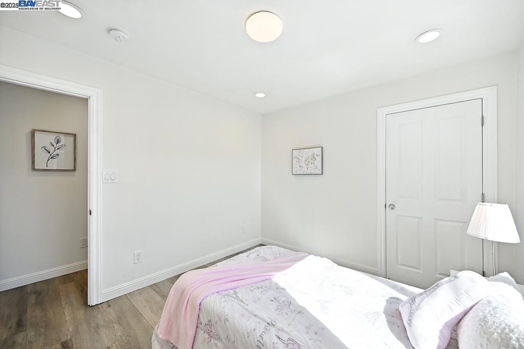 Detail Gallery Image 31 of 60 For 3419 Del Valle Cir, San Leandro,  CA 94578 - 5 Beds | 3 Baths