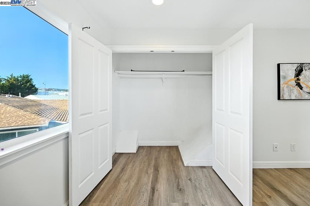 Detail Gallery Image 42 of 60 For 3419 Del Valle Cir, San Leandro,  CA 94578 - 5 Beds | 3 Baths