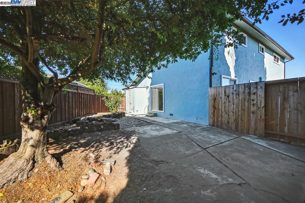 Detail Gallery Image 55 of 60 For 3419 Del Valle Cir, San Leandro,  CA 94578 - 5 Beds | 3 Baths