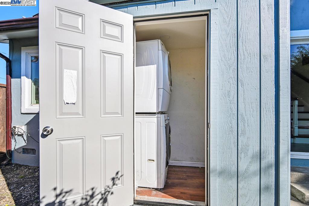 Detail Gallery Image 56 of 60 For 3419 Del Valle Cir, San Leandro,  CA 94578 - 5 Beds | 3 Baths