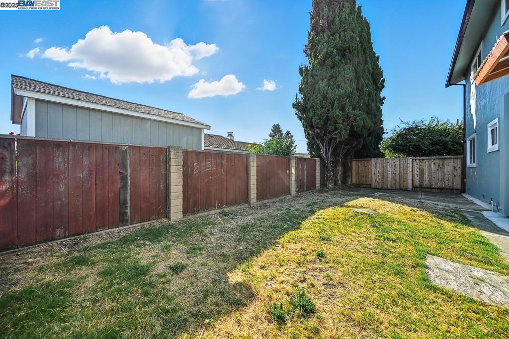 Detail Gallery Image 60 of 60 For 3419 Del Valle Cir, San Leandro,  CA 94578 - 5 Beds | 3 Baths