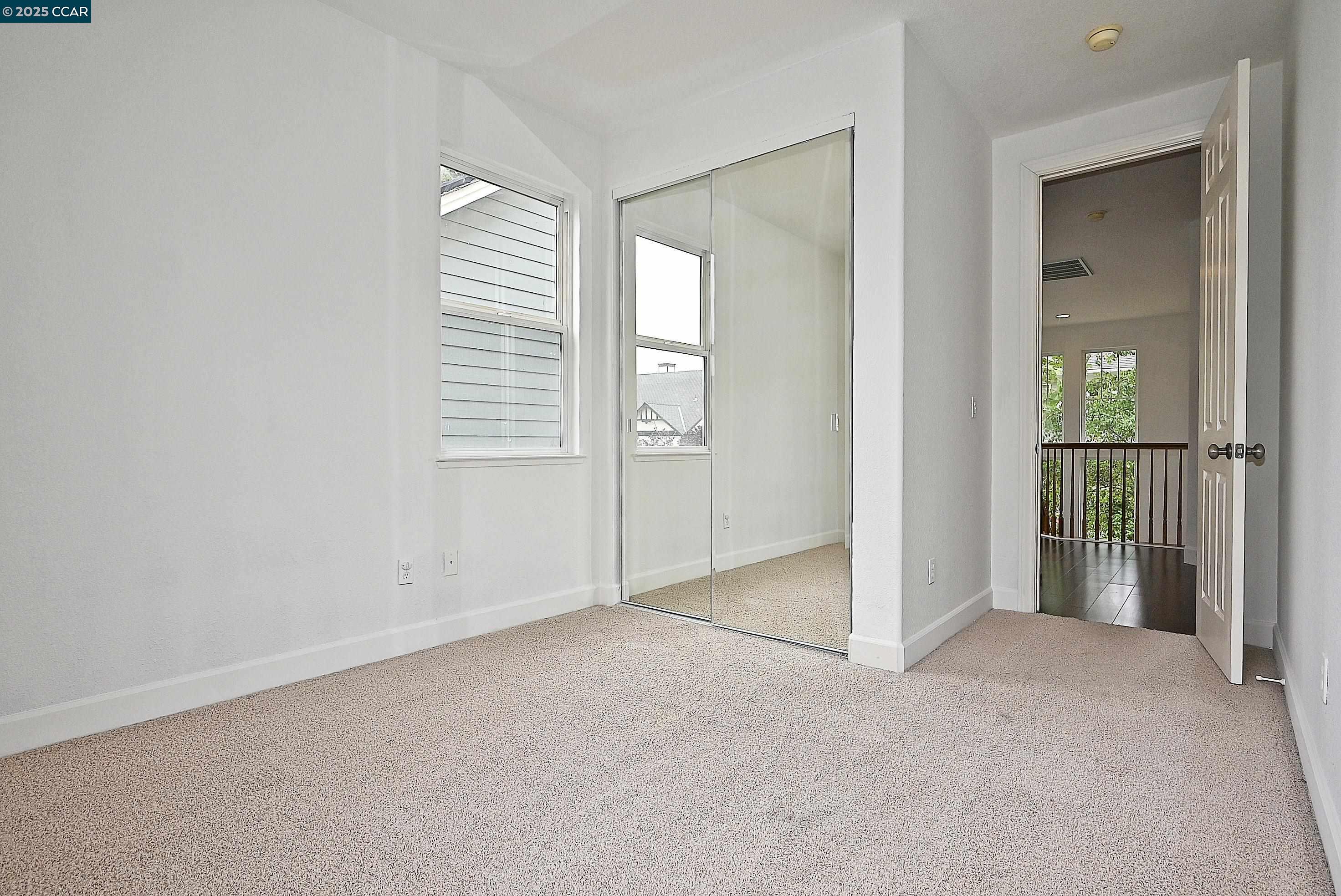 Detail Gallery Image 27 of 56 For 139 Camden Lane, Hercules,  CA 94547 - 4 Beds | 2/1 Baths