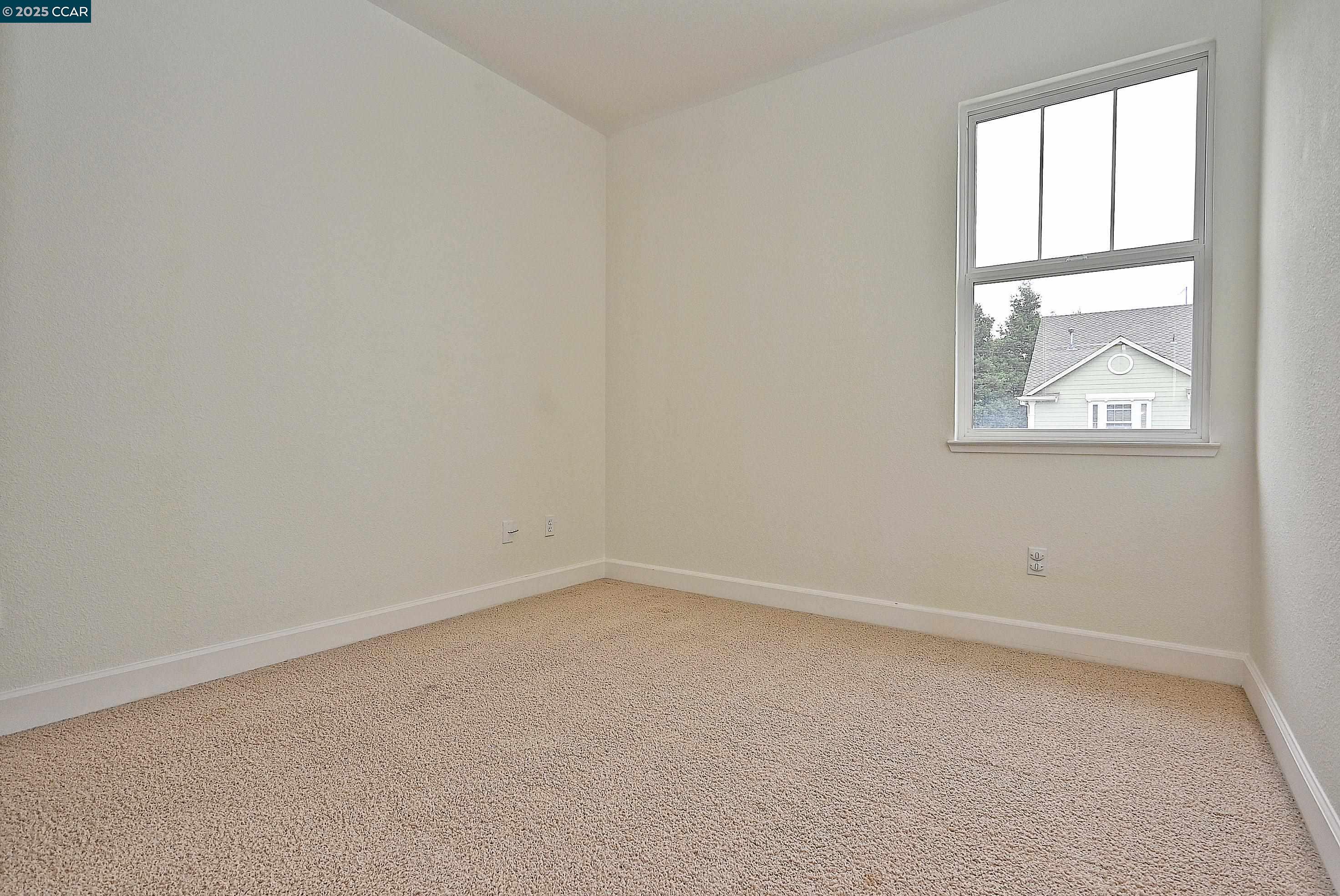Detail Gallery Image 28 of 56 For 139 Camden Lane, Hercules,  CA 94547 - 4 Beds | 2/1 Baths