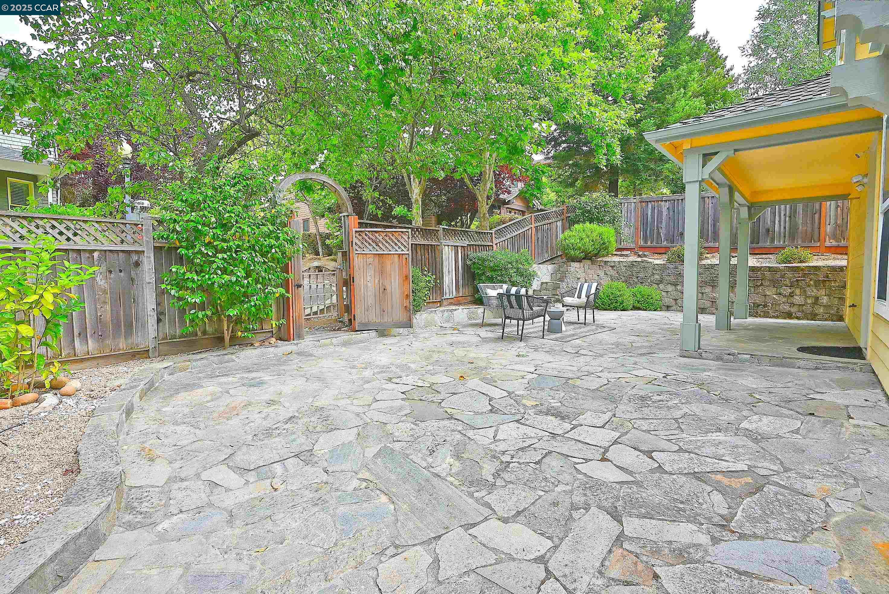 Detail Gallery Image 45 of 56 For 139 Camden Lane, Hercules,  CA 94547 - 4 Beds | 2/1 Baths