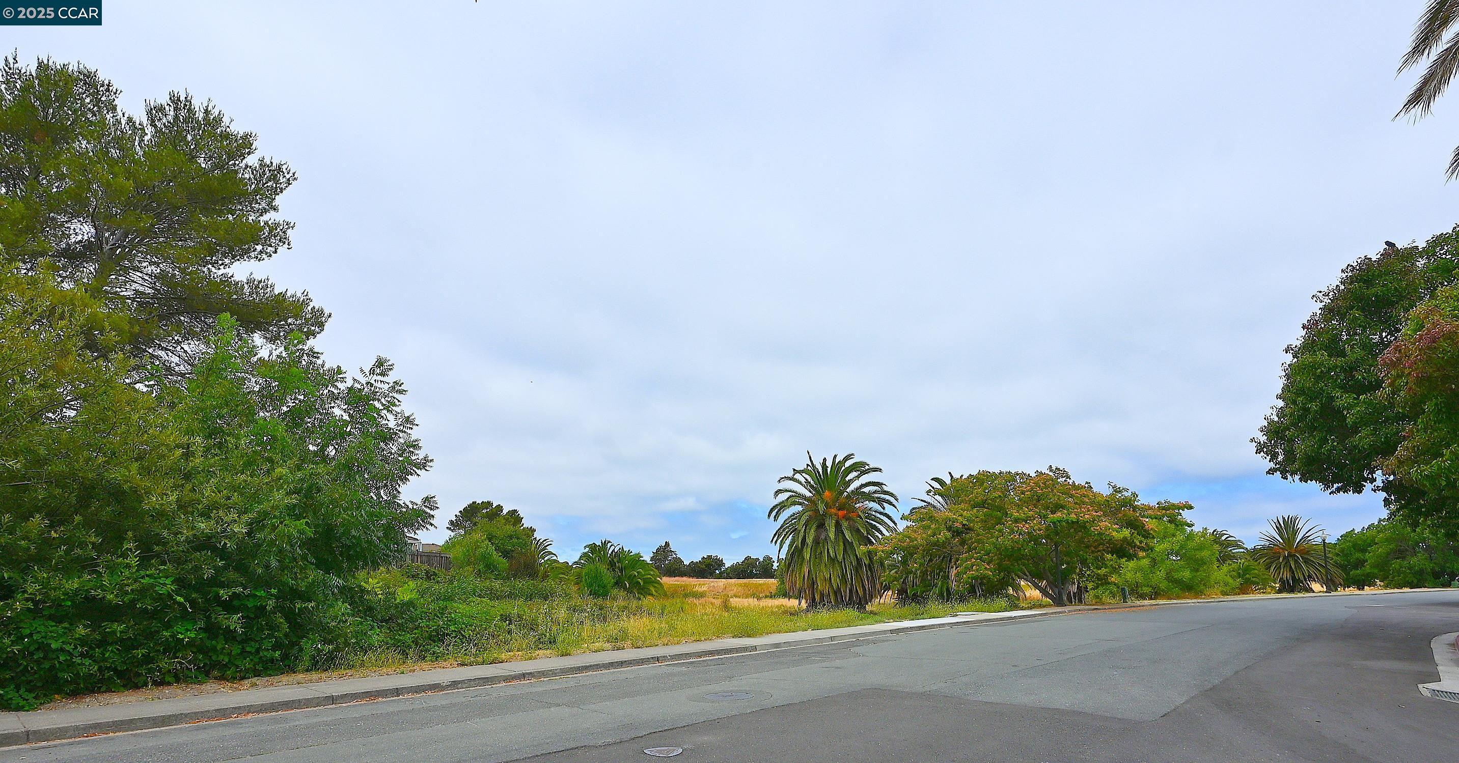 Detail Gallery Image 56 of 56 For 139 Camden Lane, Hercules,  CA 94547 - 4 Beds | 2/1 Baths