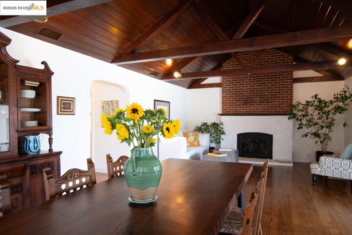 8 Sandy Beach Road